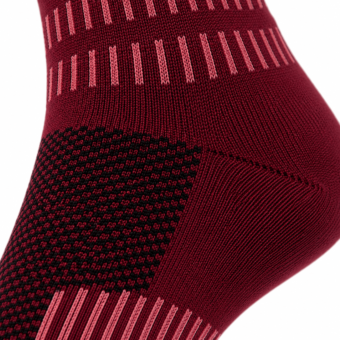 Calcetines de compresión Performance Red en uso running